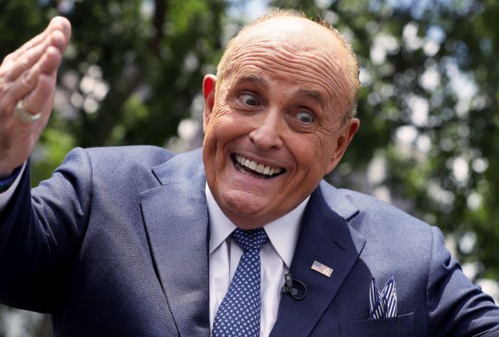 Giuliani To Retire Under Rock